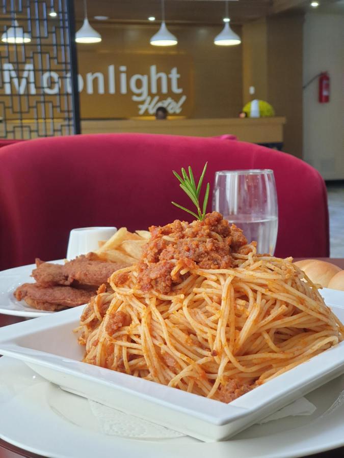 Moonlight Hotel Addis Abeba Esterno foto