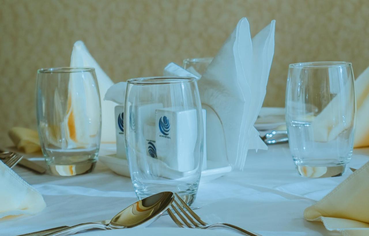 Moonlight Hotel Addis Abeba Esterno foto