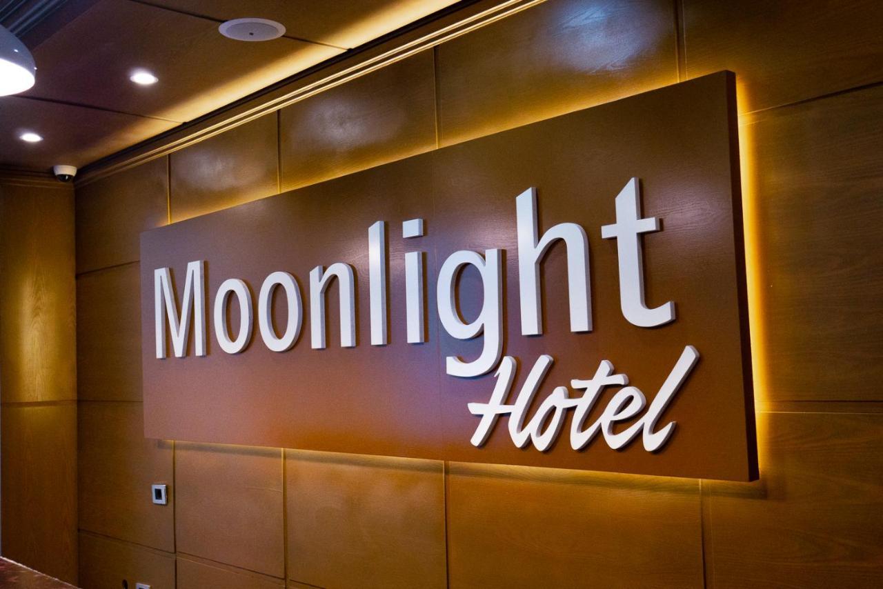 Moonlight Hotel Addis Abeba Esterno foto