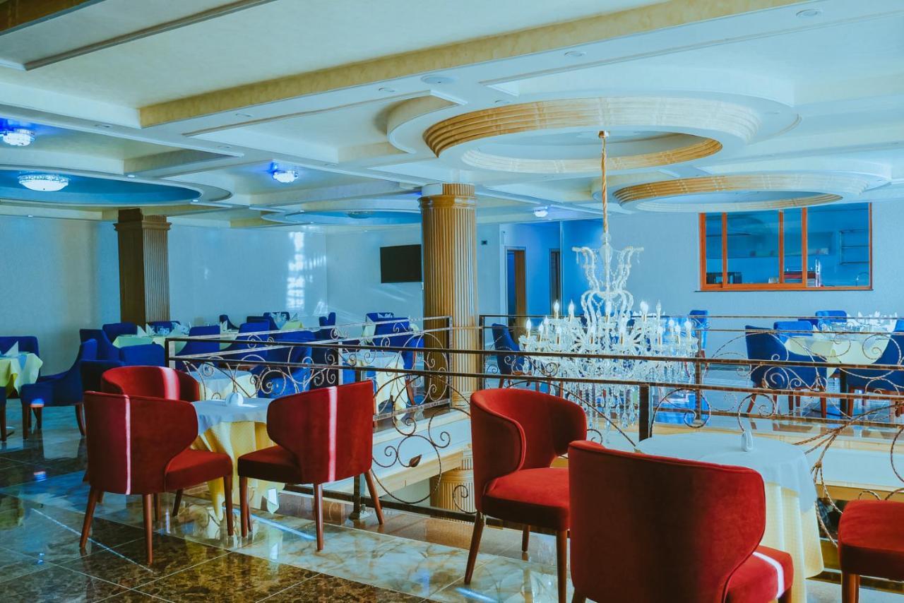 Moonlight Hotel Addis Abeba Esterno foto